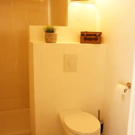 Longo Mai Panzió Apt