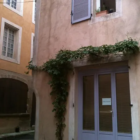 Panzió Longo Mai